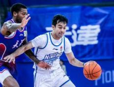 CBA新星(xīng)二代因(yīn)伤提前(qián)宣(xuān)佈(bù)退役，巅峰赛季场均20分(fēn)8助攻