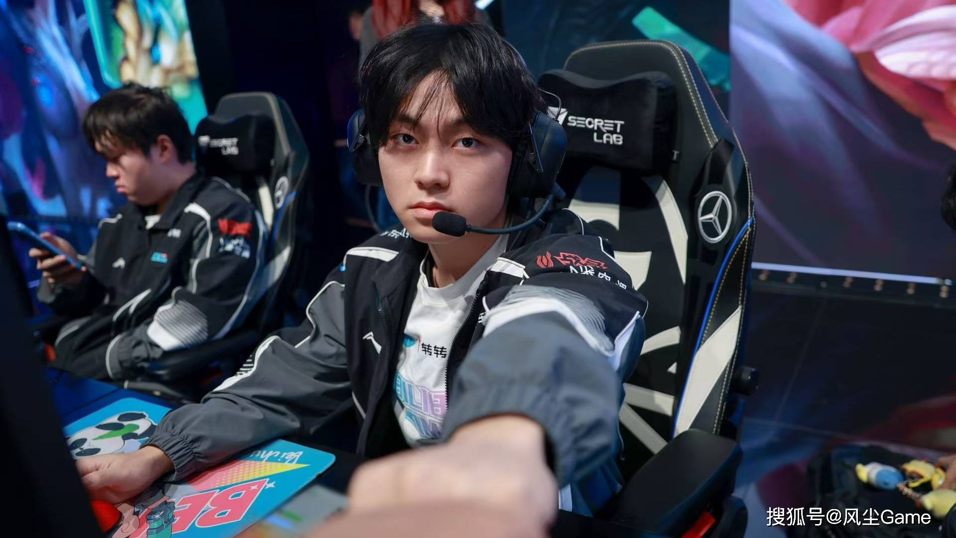 LOL最強(qiáng)全华班成为笑(xiào)话！国一中被對(duì)位MVP，對(duì)手嘲諷(fěng)：NA＞LPL