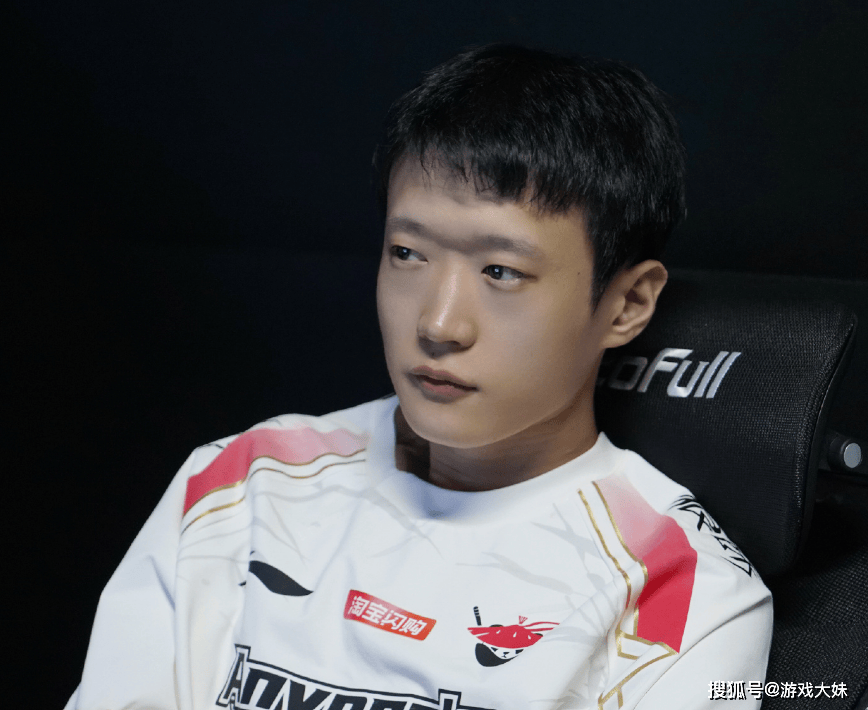 LPL第三赛段MVP次(cì)数,两人并列第一,AL中單(dān)至(zhì)今还是0次(cì)