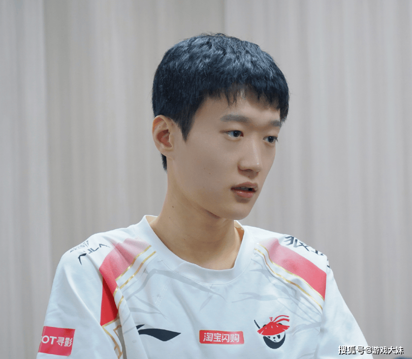 LPL第三赛段MVP次(cì)数,两人并列第一,AL中單(dān)至(zhì)今还是0次(cì)